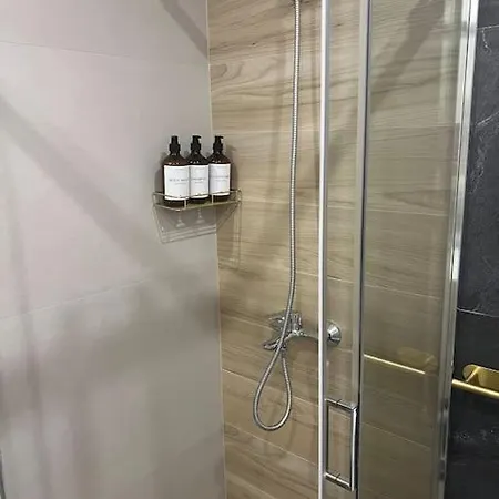 The Luxe Apartament