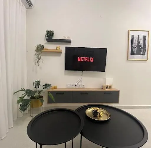 The Luxe Apartament *